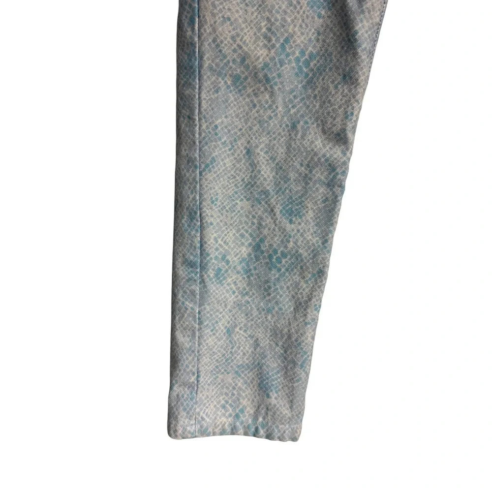 J.McLaughlin Women's Size 4 Lexi Snake Print‎ Slim Leg Jeans  Blue White Flaw